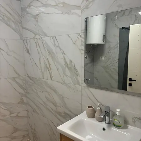 Tini 1 Apartment Pula